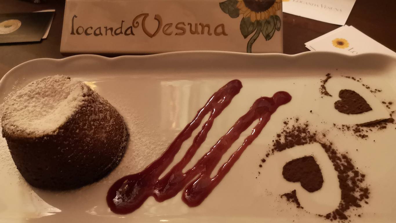 hotel-locanda-vesuna-siena-chocolate-cake